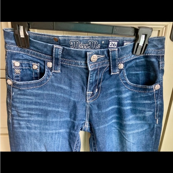 Miss Me Woman’s Denim Straight Leg Jeans Festival/Rodeo Intricate Silver detail - Picture 12 of 16